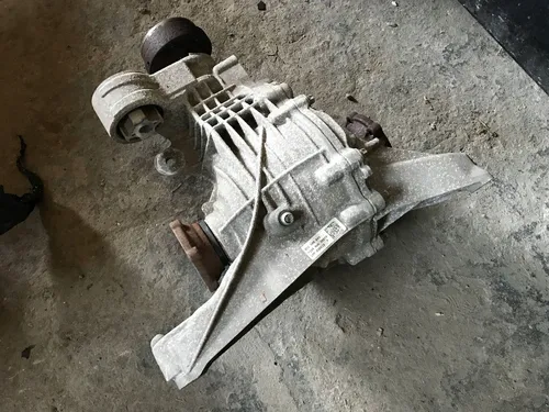 0D2500043 Audi Q7 4M Rear differential