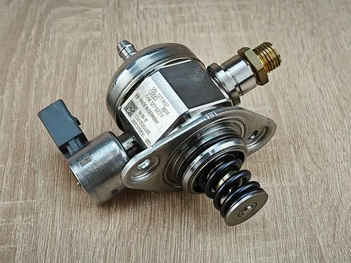 06K127027F Audi A5 Fuel injection high pressure pump