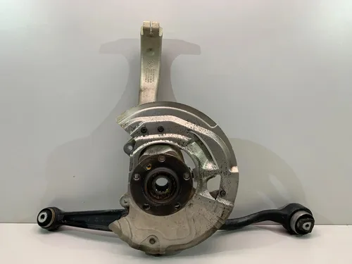 6773784 BMW X6 F16 Front wheel hub spindle knuckle