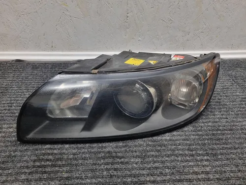 30744675 Volvo V50 Headlight/headlamp