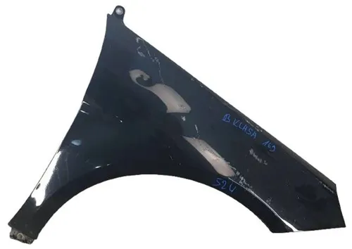 Mercedes-Benz B W245 Fender