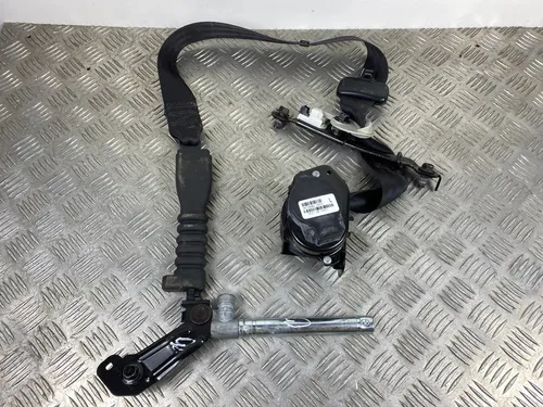 88810C650GBA KIA Sorento Front seatbelt
