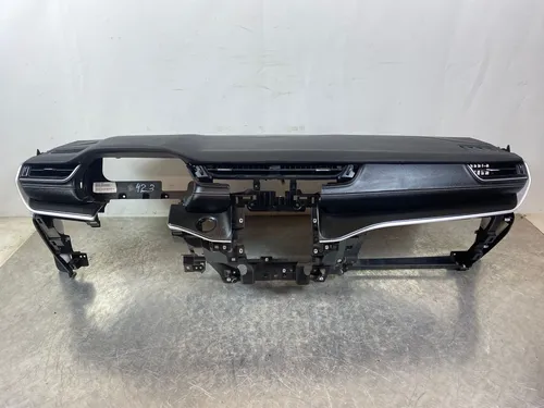 68376610AF Jeep Grand Cherokee WL Dashboard