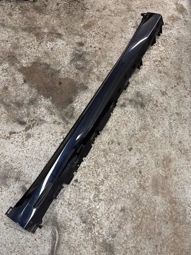 8069277 BMW X5 G05 Sill