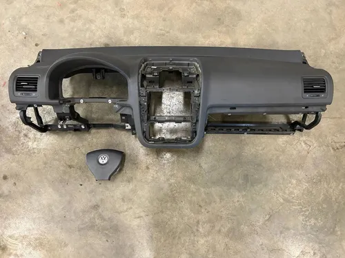 1K1858295 Volkswagen Golf V Dashboard