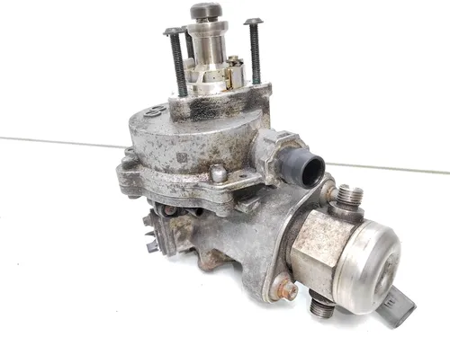 7610761 BMW X5 E70 Fuel injection high pressure pump