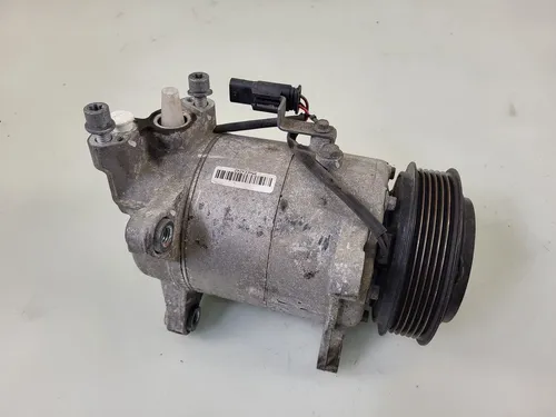151014-1858 BMW 2 F45 Air conditioning (A/C) compressor (pump)