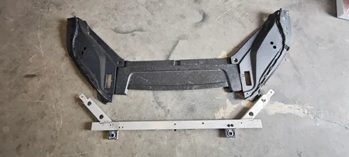 31425937 Volvo XC90 Radiator support slam panel
