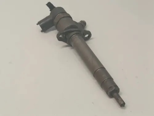 8658352 Volvo XC70 Fuel injector