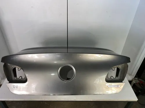 Volkswagen PASSAT CC Tailgate/trunk/boot lid