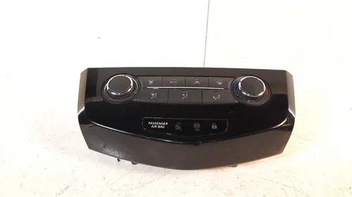 Nissan Qashqai Climate control unit
