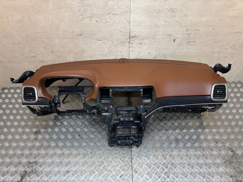 P01343L43CT Jeep Grand Cherokee Dashboard