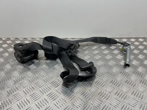 DM5161295DFW Ford Focus Front seatbelt