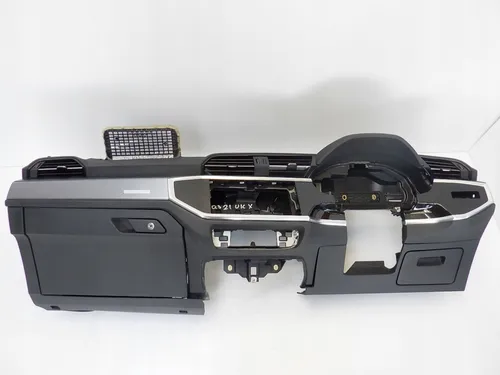 83C858005 Audi Q3 F3 Dashboard