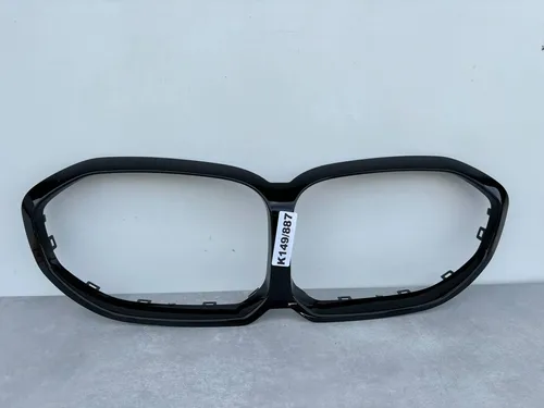 707689516 BMW 1 F40 Front grill