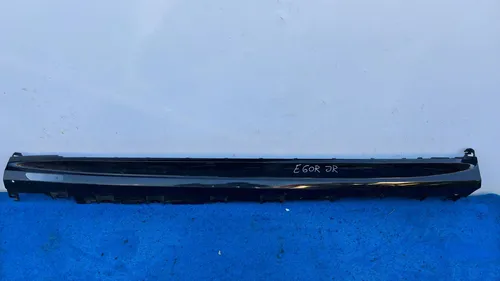 51777441107 BMW X7 G07 Sill