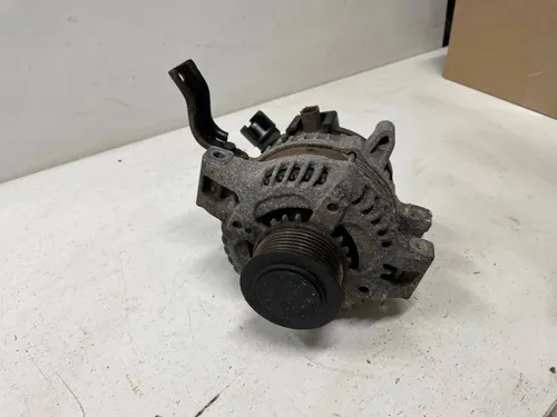 1042102260 Honda Accord Generator/alternator