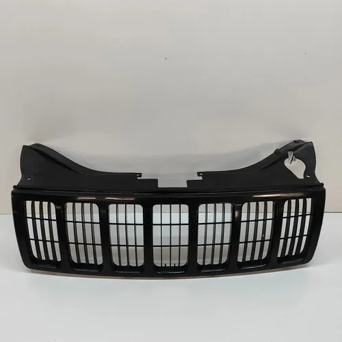 K55156814AE Jeep Grand Cherokee (WK) Front grill
