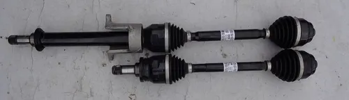 9884798 BMW X1 U11 Front driveshaft