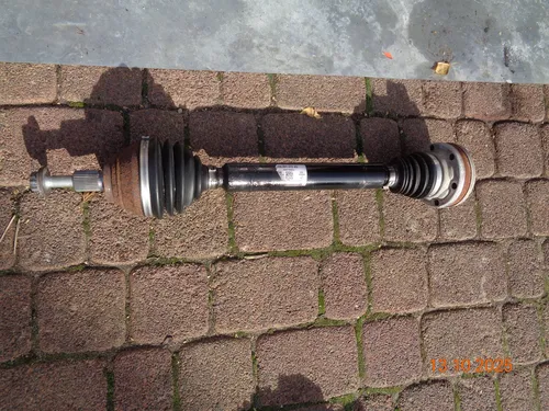 3Q0407272AG Skoda Superb B8 (3V) Front driveshaft