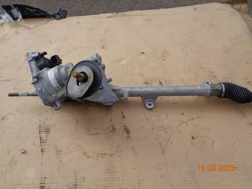 5A8FE99 BMW X1 U11 Steering rack