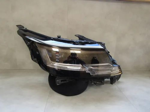 M8E213W029HL Land Rover Range Rover L460 Type LK Headlight/headlamp