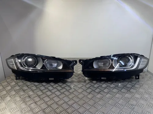 GX6313W030GF Jaguar F-Pace Headlight/headlamp