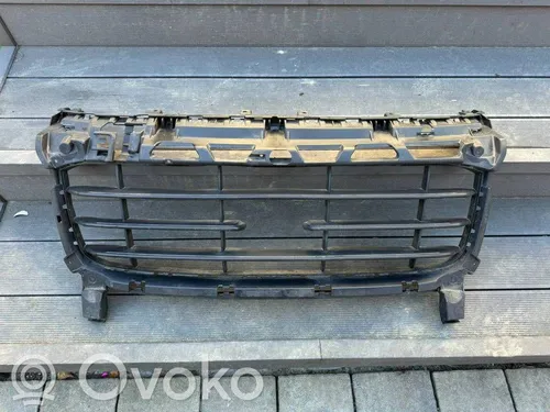 7P5807683 Porsche Cayenne (92A) Front bumper upper radiator grill