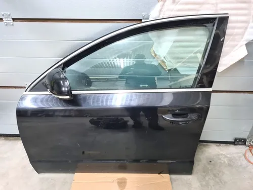 Skoda Superb B6 (3T) Front door