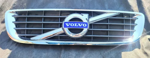 31290533 Volvo V50 Front bumper upper radiator grill