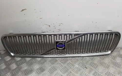 08678680 Volvo V50 Front bumper upper radiator grill
