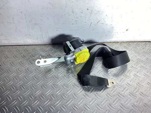 7X1780P Lexus RX 450H Middle seatbelt buckle (rear)