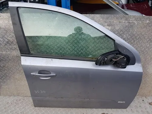 silverblue Opel Astra H Front door