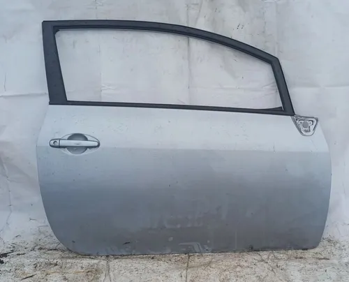 Zydra Toyota Auris 150 Front door