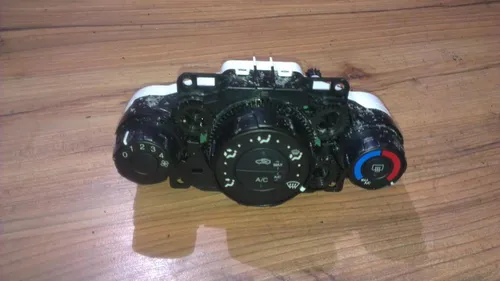 c1b119980cc Ford Fiesta Climate control unit