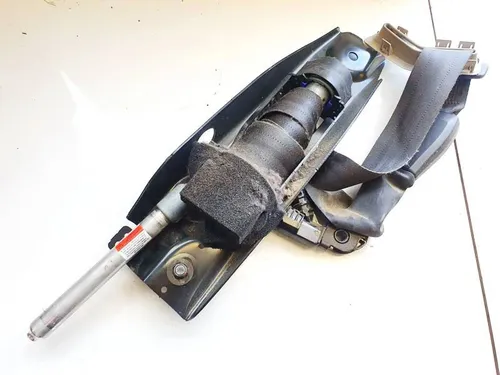 g6041213 Volvo V70 Front seatbelt