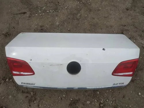 baltas Volkswagen PASSAT B7 Tailgate/trunk/boot lid