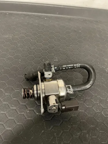 06G127025G Audi A5 Fuel injection high pressure pump