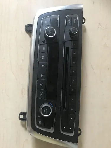17313810 BMW 3 F30 F35 F31 Air conditioner control unit module