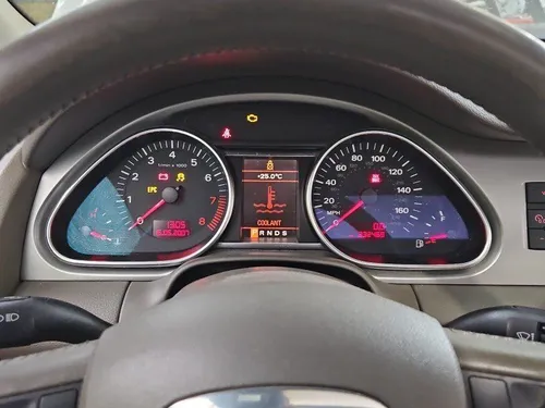 503000737701 Audi Q7 4L Speedometer (instrument cluster)
