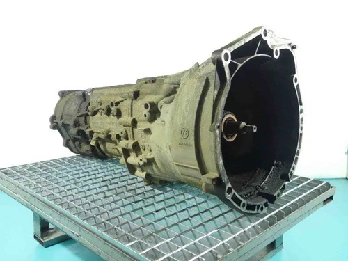 1069401061 BMW X3 E83 Manual 5 speed gearbox
