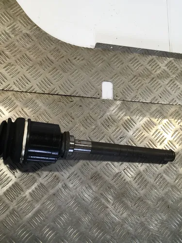122104 Mitsubishi Outlander Front driveshaft
