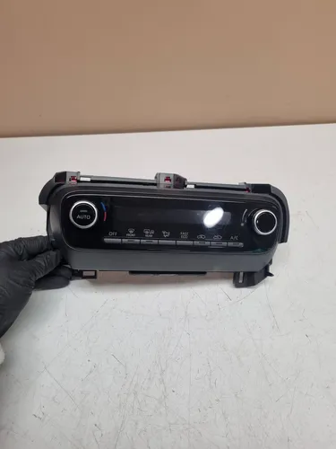 55900K0280 Toyota Yaris XP210 Climate control unit