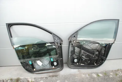 385KM Porsche Cayenne (9PA) Front door