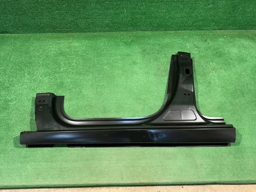 1611501980 Peugeot 308 Sill