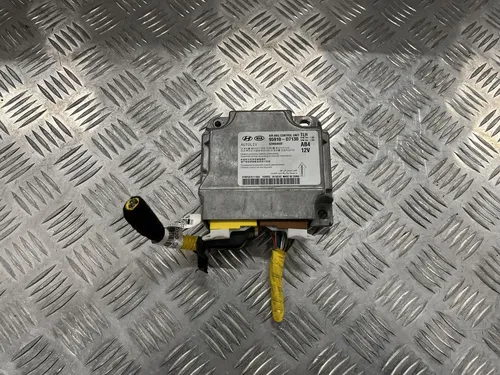 95910-D7130 Hyundai Tucson TL Airbag control unit/module