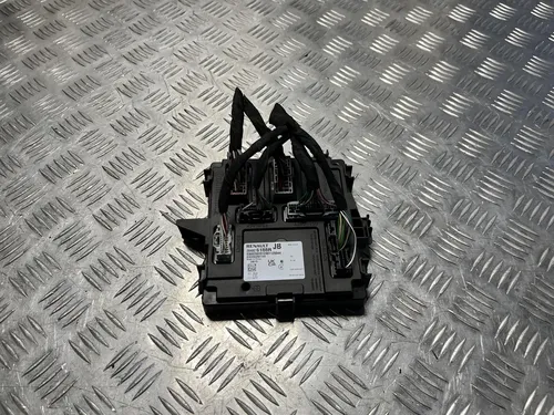 284B26188R Renault Clio V Comfort/convenience module