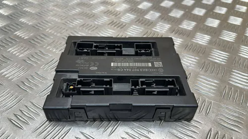 8K0907064CQ Audi Q5 SQ5 Comfort/convenience module