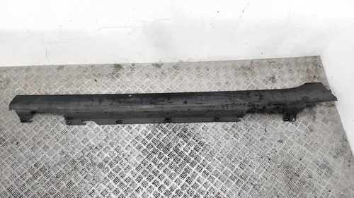 BMW 2 F46 Sill