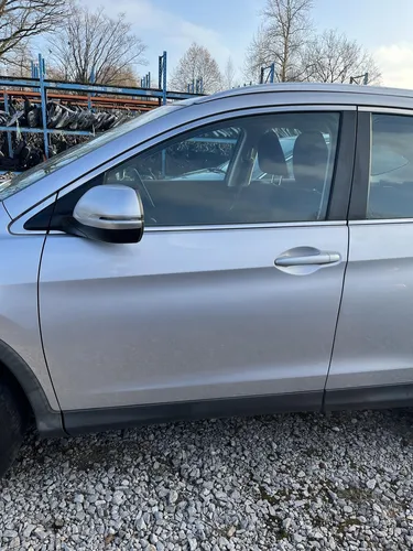 DG24924 Honda CR-V Front door